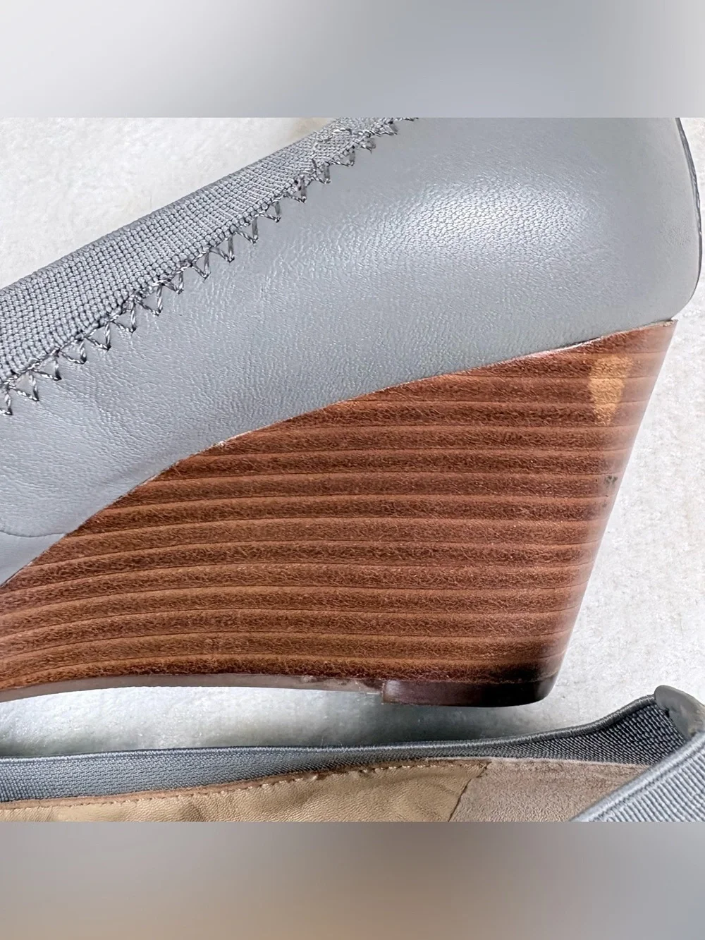 Tory Burch Gray Logo Wedge Heels Medium Width Fit